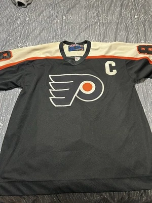 Philadelphia Flyers Vintage Eric Lindros CCM XL Jersey READ DESCRIPTION - Image 1 of 4