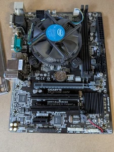 Gigabyte GA-H110M-S2PV DDR3 Mainboard Micro ATX Sockel 1151 mit Lüfter GEBRAUCHT - Bild 1 von 3