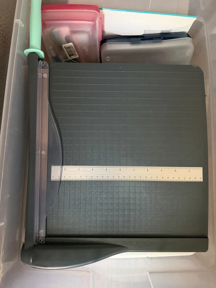 PAQUETE ÁLBUM DE RECORTES Y CRICUT, TODO NUEVO Foto 1 de 4