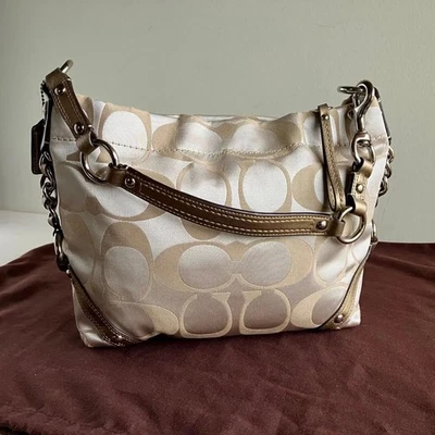 Bolso Coach Carly Hobo Satén Signature Lona Cuero Caqui Dorado Japón Envío Envío Gratis USADO Foto 1 de 4