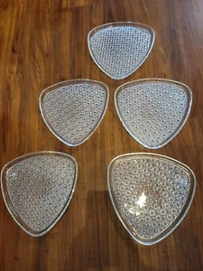 Indiana Glass - Daisy And Button Clear Pattern Snack Tray TRIANGLE PLATES MCM 5 - Picture 1 of 3