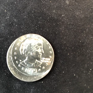 1979-P Susan B Anthony $1 OFF CENTER ERROR - Picture 1 of 3