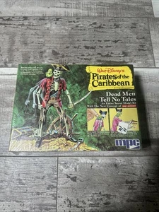 MPC Walt Disney’s 1972 Pirati dei Caraibi Dead Men Tell No Tales Sigillato - Foto 1 di 13