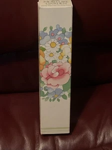 Avon Pumpspender Vintage Moisture Garden für Bodylotion Neu im Karton - Bild 1 von 11