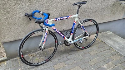 Trek US Postal Service 2002 road bike and team jersey - Bild 1 von 4