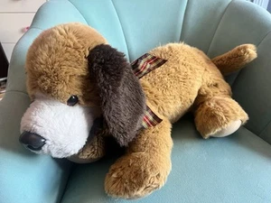 Vintage Gund Mutt Dog Beige Soft Plush Toy Puppy Floppy Beagle Russet ? 23” - Picture 1 of 9