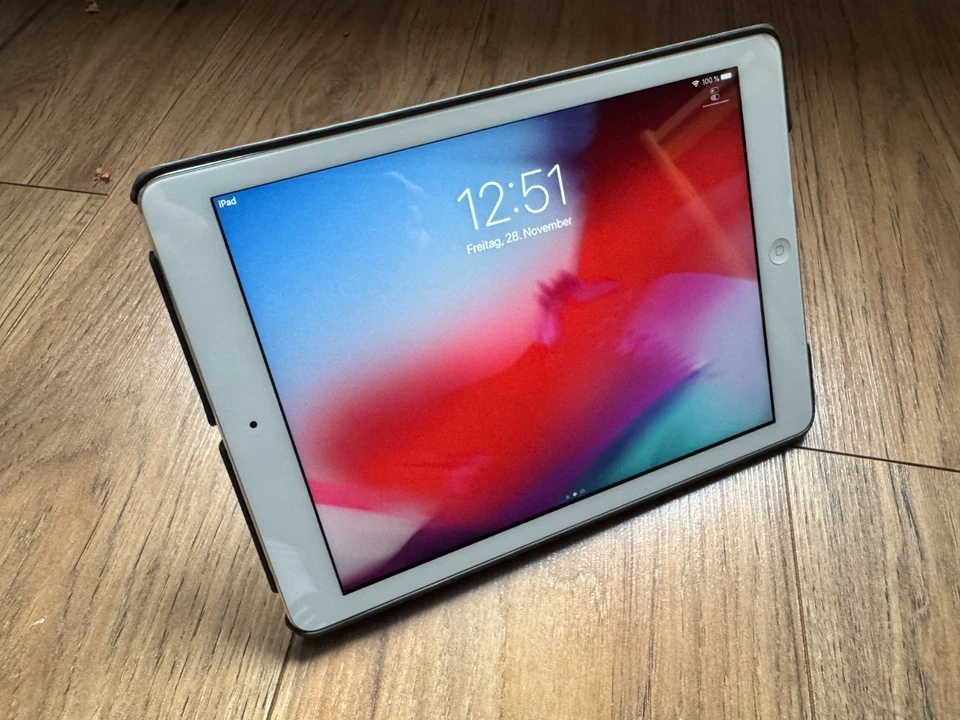 Apple iPad Air 1. Generation A1474, 16GB, WiFi, weiß - TOP! - Bild 1 von 3