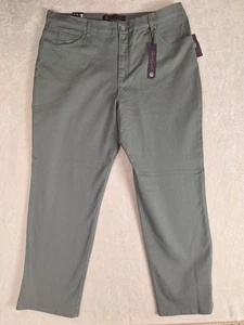 Gloria Vanderbilt Amanda Jeans 18 Short Classic Tapered Leg Mid Rise Stretch New - Picture 1 of 12