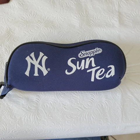 New York Yankees & Snapple Sun Tea Promo Neoprene Zipper Sunglasses Case Cover