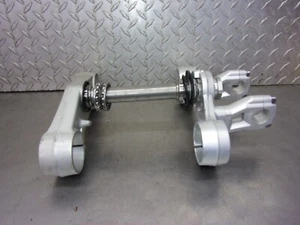 969 A TRIUMPH TIGER XC 800 2013 OEM TRIPLE TREE - Imagen 1 de 10