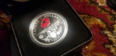 Canada 2010 Enamelled Poppy Proof Silver Coin Rare Only 5000 Minted Cover