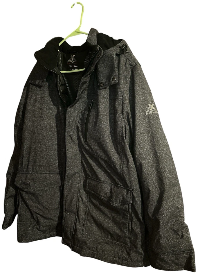 NUEVA CHAQUETA DE INVIERNO AISLANTE NEGRA ZEROXPOSUR PARA HOMBRE XXL CAPUCHA CON CREMALLERA Foto 1 de 4