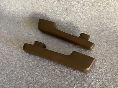 86 87 88 89 90 91 Isuzu Trooper II reposabrazos de puerta para cachorro par MARRÓN FABRICANTE DE EQUIPOS ORIGINALES A Foto 1 de 4