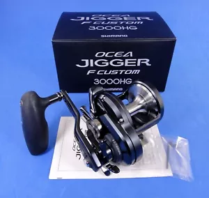 19' SHIMANO OCEA JIGGER F MULINELLO PERSONALIZZATO 3000HG 3000 HG *VENDITORE USA* STOCK IN USA* - Foto 1 di 2