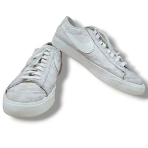 Scarpe Nike taglia 10,5 donna Nike blazer basse '77 SE scarpe vela sesame DR9955-100 - Foto 1 di 10