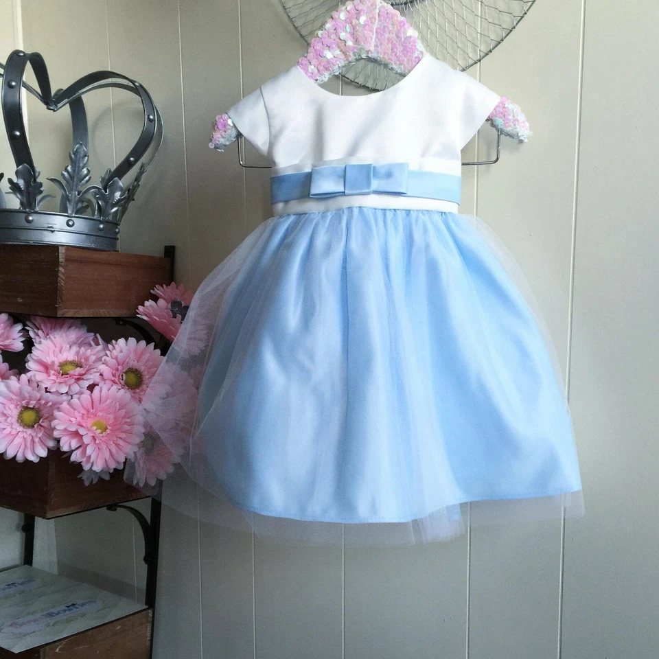 СИНИЙ И БЕЛЫЙ БАНТ ОФИЦИАЛЬНОЕ ПЛАТЬЕ SWEET KIDS РАЗМЕР L СДЕЛАНО В США - Изображение 1 из 1