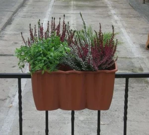 Balkonkasten, Blumenkasten, Geländekasten, Pflanzkasten, Blumentopf - Bild 1 von 4