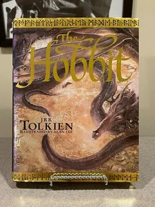 The Hobbit By J R R Tolkien SIGNED by Alan Lee (1997 Illustrated Hardcover) LotR - Foto 1 di 24