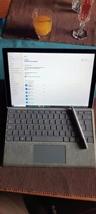 Microsoft Surface Pro mit ... siehe Bilder und Text  - Bild 1 von 15