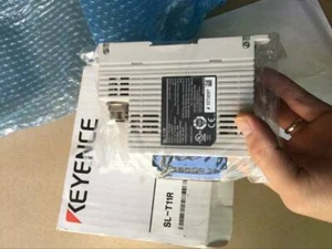 1PCS NEW Keyence SL-T11R sensors - Picture 1 of 2