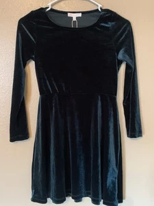 GB Girls Green Velvet Dress Size M NWT - Picture 1 of 4