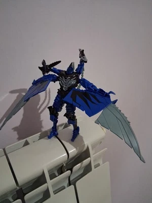 STRAFE Transformers 2014 AoE Age of Extinction Deluxe Class Figure Dinobot - Immagine 1 di 3