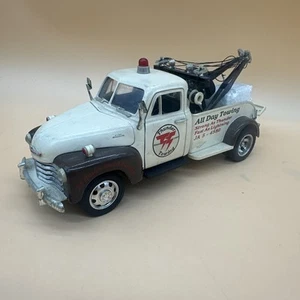 Jada 1:24 1953 Chevy 3100 THUNDER TOWING Wrecker Truck diecast White and Brown - Picture 1 of 15