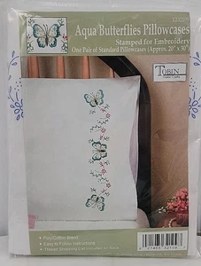 Fundas de almohada Aqua Butterfly estampadas para bordar un par Std 20" X 30" nuevas en paquete - Imagen 1 de 4