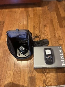 Garmin Striker Vivid 4CV With Transducer | Includes Portable Fishing Kit - Picture 1 of 8