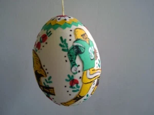Vintage Hand Painted Green Bay Packer Egg Ornament - Picture 1 of 6