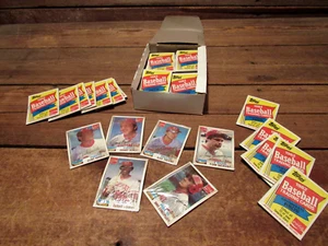 Vintage 50 Pks Coca-Cola CINCCINATI REDS Topps Baseball Card Packs 1981-1982 - Picture 1 of 4