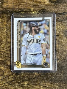 2025 Topps Serie 2 Tarjeta de Compañero Variación #CC2-16 Fernando Tatis Jr Padres - Imagen 1 de 3