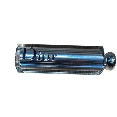 Lápiz labial Christian Dior Addict Stellar Halo Shine 667 Pink Star Foto 1 de 4