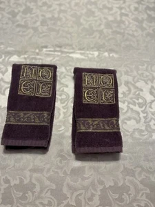 Set Of 2 Ritz Hand Towels Purple Gold Noel Christmas Holiday 100% Cotton Soft - Picture 1 of 4