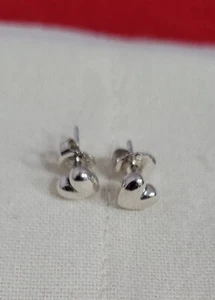 James Avery Retired Puffy Heart Earrings 925 Sterling Silver Puffed Studs - Picture 1 of 3