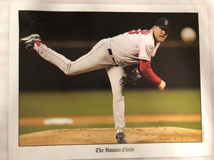 Boston Red Sox Curt Schilling The Boston Globe 8 1/2" x 11" Photo - Picture 1 of 1