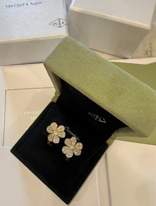 BN RARE✨ Van cleef arpels VCA Frivole 18K Yellow Gold Diamond Small Earrings - Picture 1 of 8