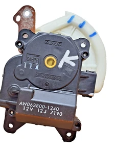 2008–2012 Honda Accord A/C Heater Blend Door Actuator AW063800-1240 OEM** - Picture 1 of 2