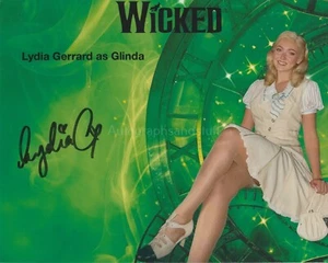 Lydia Gerrard HAND SIGNED 8x10 Photo Autograph Wicked The Musical Tour - Picture 1 of 2