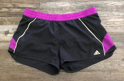 Pantalones cortos deportivos para correr Adidas negros y morados con calzoncillos para mujer talla grande Foto 1 de 4