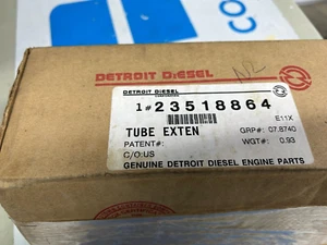 Detroit Diesel 23518864 Upper Spark Plug Tube Extension - Bild 1 von 3