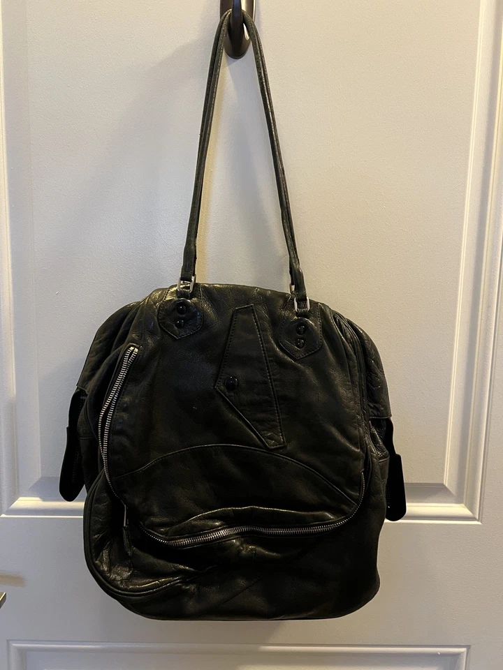 Autêntica bolsa de paraquedas Balenciaga Black Matrix - Imagem 1 de 4