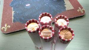 5 Rotoli 2025 -P Lincoln Penny Bank Rolls Scudo Centesimo Non Circolati Anno scorso - Foto 1 di 3