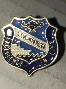 pin lockview excelencia en la vida - Imagen 1 de 3