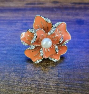 Vintage Pearl Flower Painted Flex Band Costume Jewelery Ring Marked RA - Picture 1 of 4