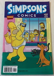 SIMPSONS COMICS #227 ~ daños por agua esquina inferior derecha - Imagen 1 de 2