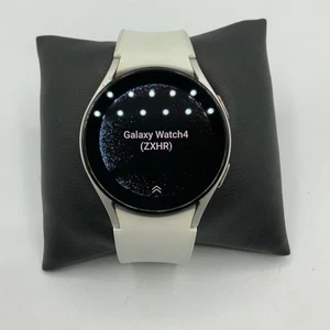 Reloj GPS Samsung Galaxy Watch 4 - Negro/Plateado, 40 mm - Imagen 1 de 14