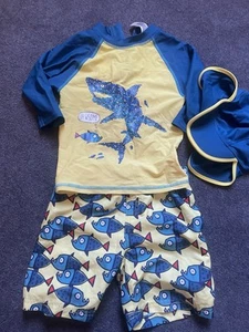 Boys 2 Piece Shark Swimsuit, rash vest & shorts, Age 2-3 (Plus Hat) UPF40+ - Picture 1 of 9