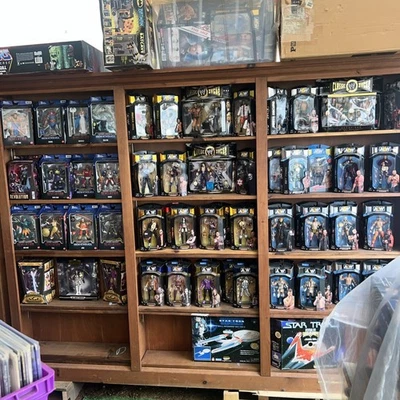 WOW 🤩 Librería vintage doble cara pino 96” L x 20,5” x 73” H Foto 1 de 4