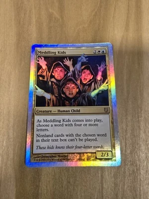 Meddling Kids - #118/140 (NM) Unhinged UNH Magic MTG - Foil - Image 1 of 2